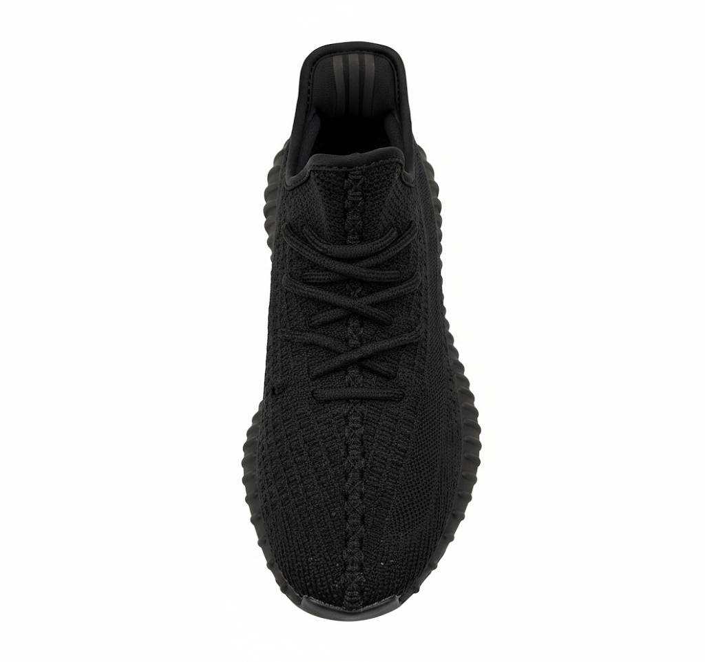 All-Black Comfort: The Essential Sneaker for Boys and Girls