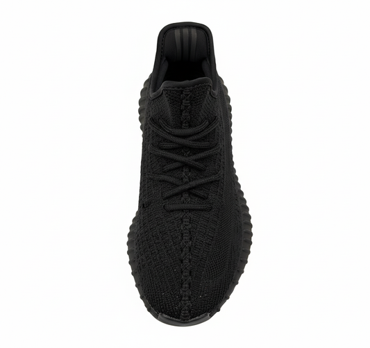 All-Black Comfort: The Essential Sneaker for Boys and Girls