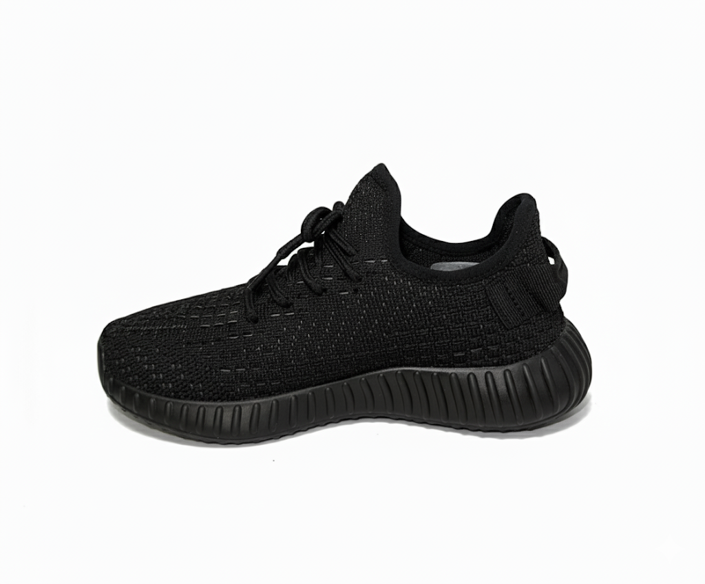 All-Black Comfort: The Essential Sneaker for Boys and Girls